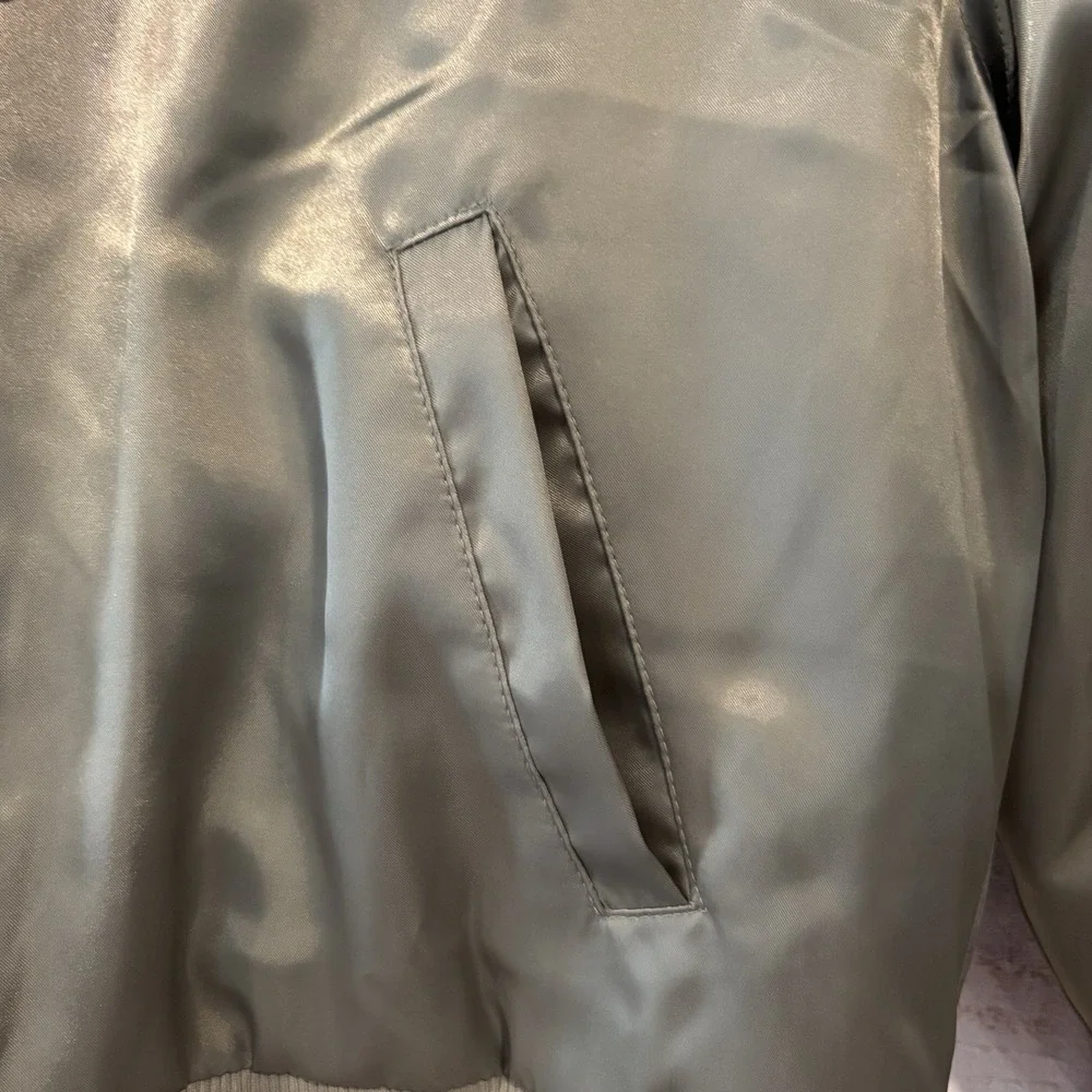 Victoria's Secret PINK Army Green Satin Bomber Jacket Limited Edition Size Small